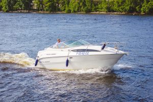 Катер Bayliner