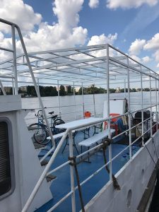 Моторное судно палуба Гидрограф